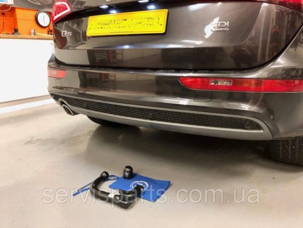 Фаркоп Audi Q5 8R 2008-2017 (Ауді Ку5) швидкознімний на ключах