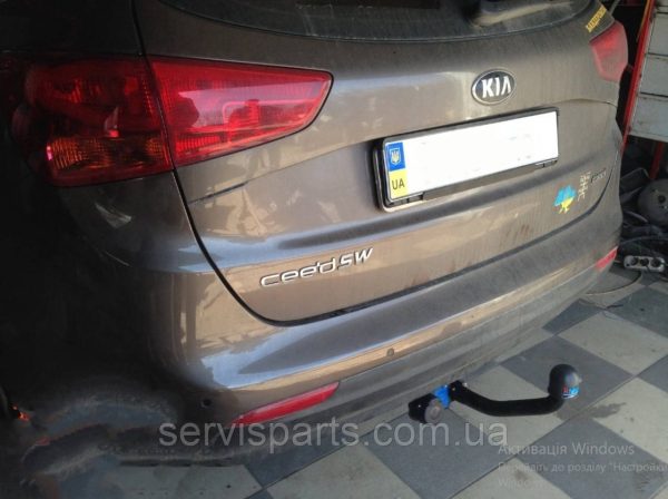 Український фаркоп на Kia Ceed SW вагон 2012-2018