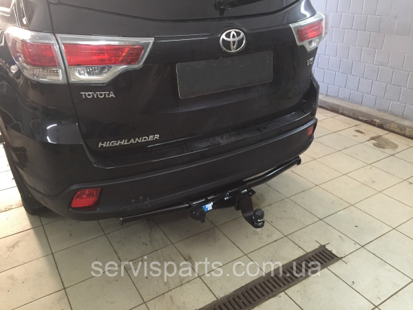Фаркоп Toyota Highlander 2014-2020 (Тойота Хайлендер XU50) вставка квадратна