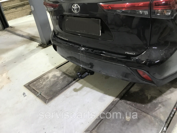 Фаркоп Toyota Highlander 2019- (Тойота Хайлендер XU70) швидкоз'ємний на ключах - Зображення 2