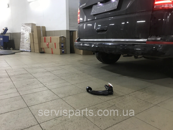 Фаркоп Volkswagen Transporter T6 2003- (Multivan та Caravelle) автомат на ключах
