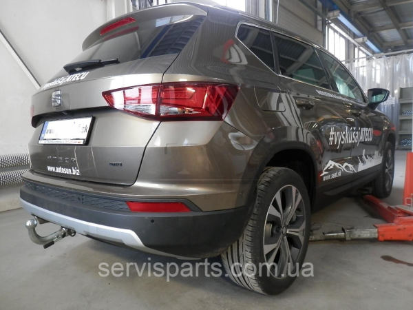 Фаркоп Seat Ateca 2016- (Сеат Атека) автомат на ручці